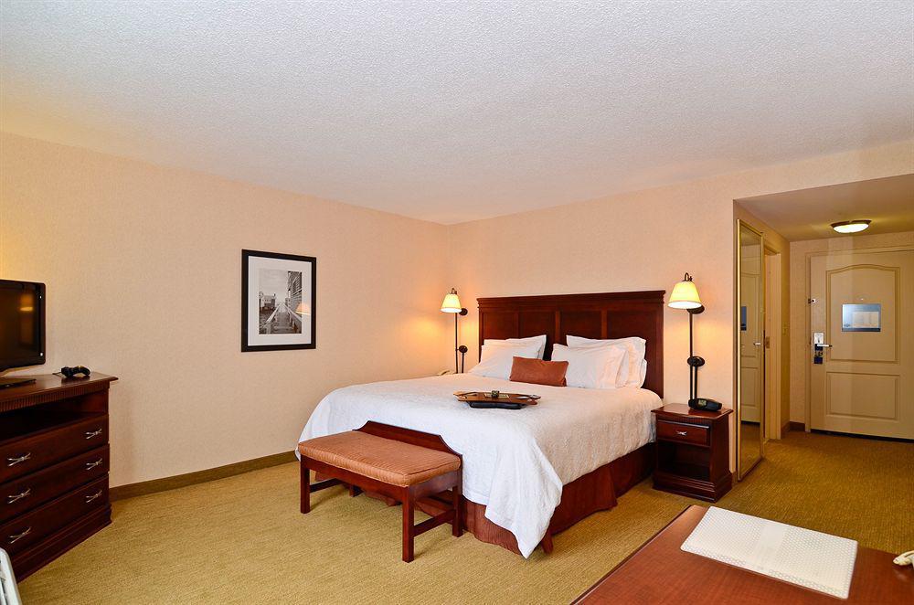 Hampton Inn & Suites By Hilton Plymouth Extérieur photo