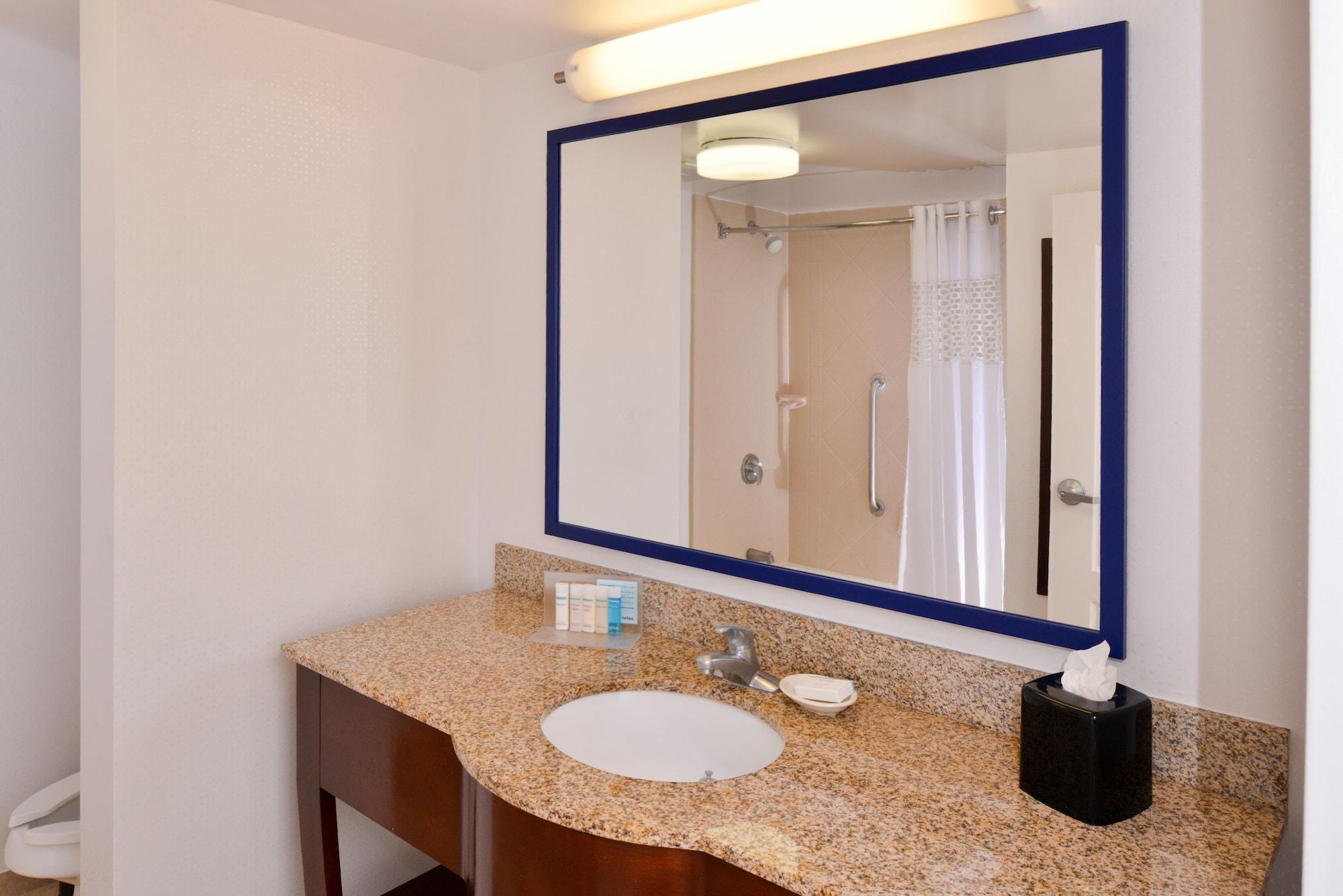 Hampton Inn & Suites By Hilton Plymouth Extérieur photo