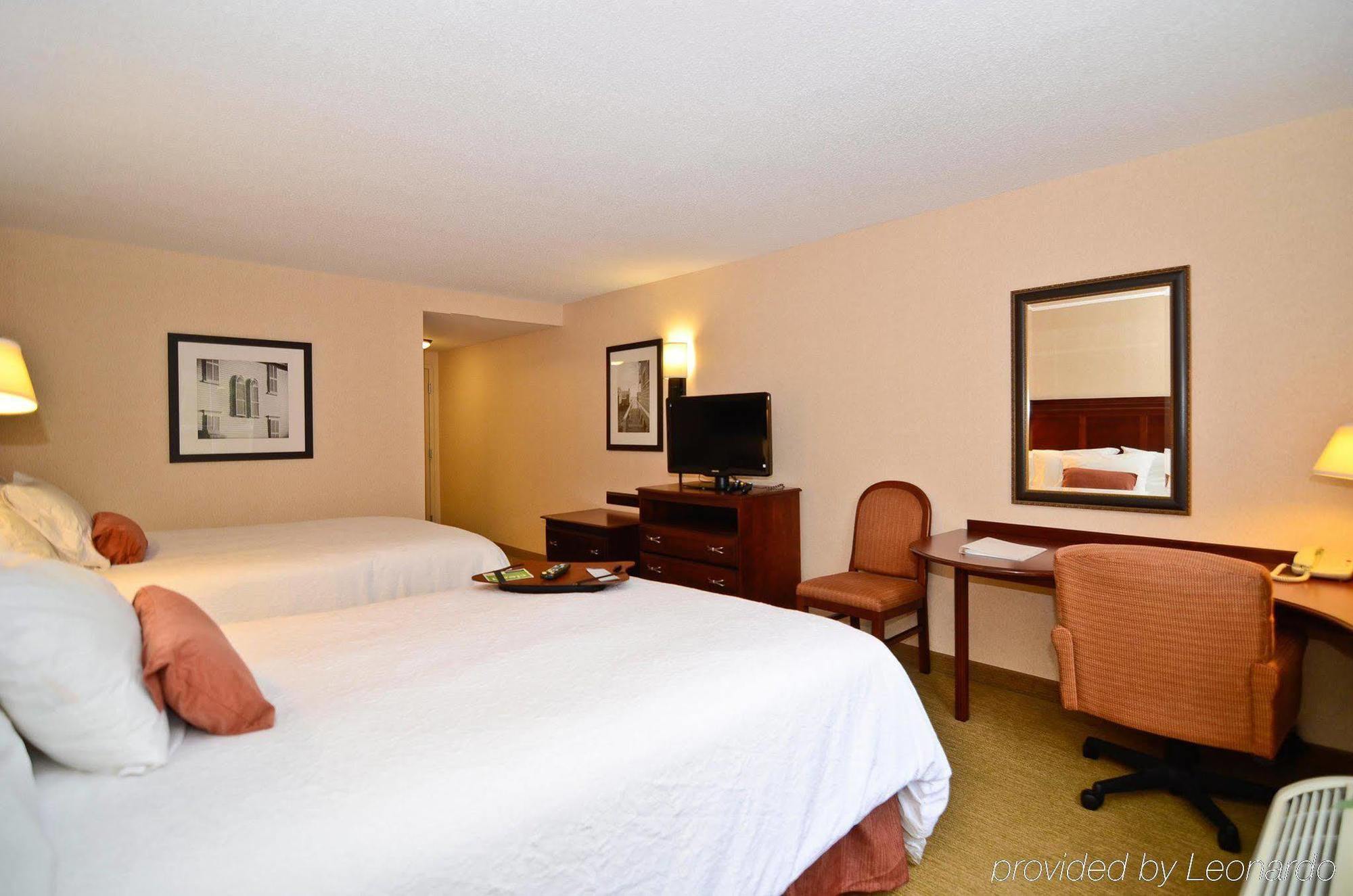 Hampton Inn & Suites By Hilton Plymouth Extérieur photo