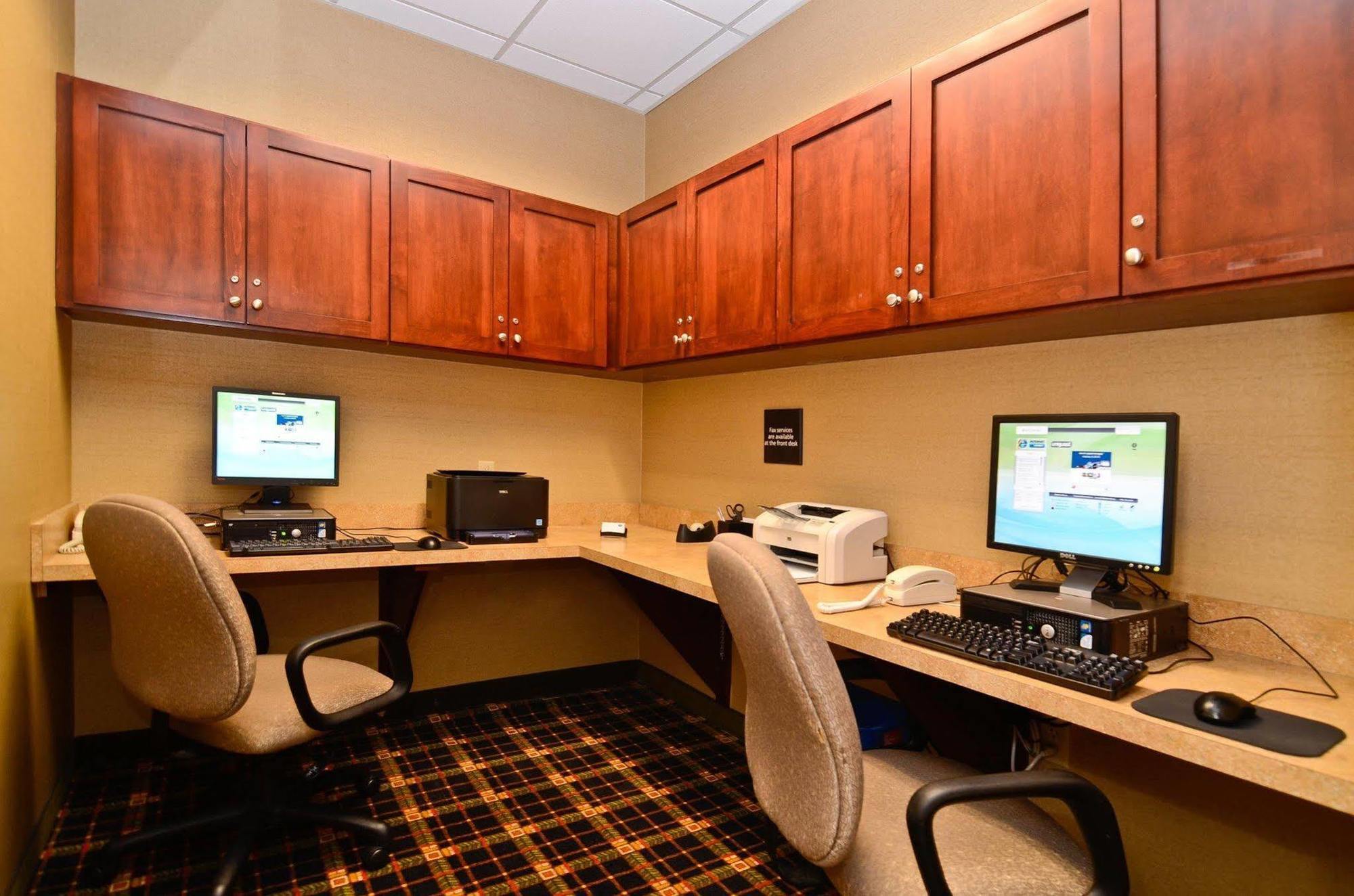 Hampton Inn & Suites By Hilton Plymouth Extérieur photo